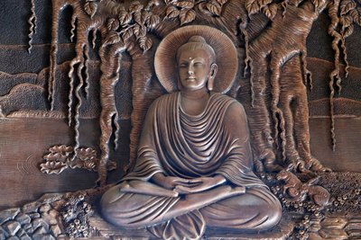 Temple bouddhiste Linh Phong, Bouddha Shakyamuni assis en méditation sous l